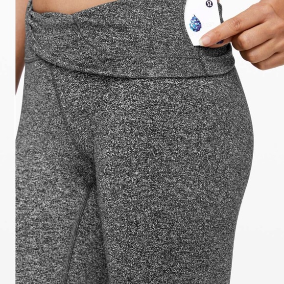 Lululemon - Wunder Under High Rise 28” - Picture 3 of 8